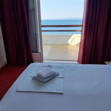 Apartment First Row To The Sea Trogir